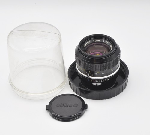 Nikon 50mm nikkor - nikon, f:1.4