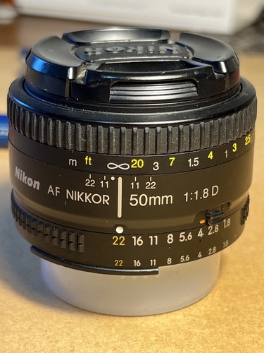 Nikon nikkor 1 - mm, f/
